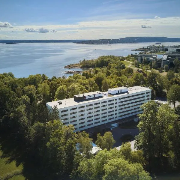 ラディソン ブルー パーク ホテル オスロ（Radisson Blu Park Hotel, Oslo）、フォルネブのホテル