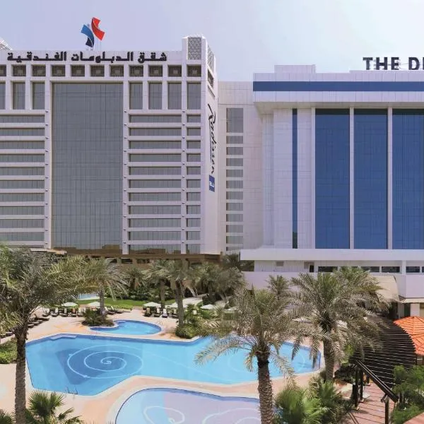 فندق دبلومات راديسون بلو ريزيدنس آند سبا، فندق في المنامة