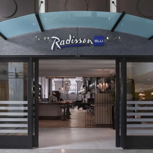 Radisson Blu Hotel, Leeds City Centre: Leeds'te bir otel