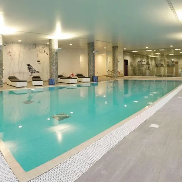 ラディソン ブル ホテル イースト ミッドランズ エアポート（Radisson Blu Hotel East Midlands Airport）、キャッスル・ドニントンのホテル