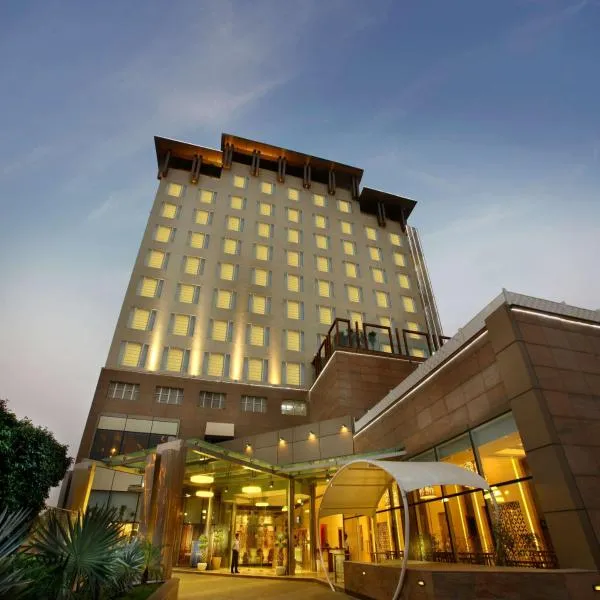 Park Plaza Shahdara: Indirapuram şehrinde bir otel