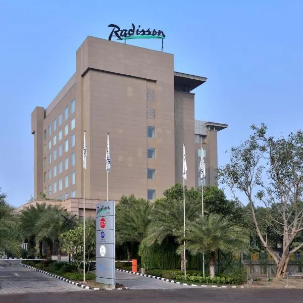 Radisson Noida, hotel di Noida