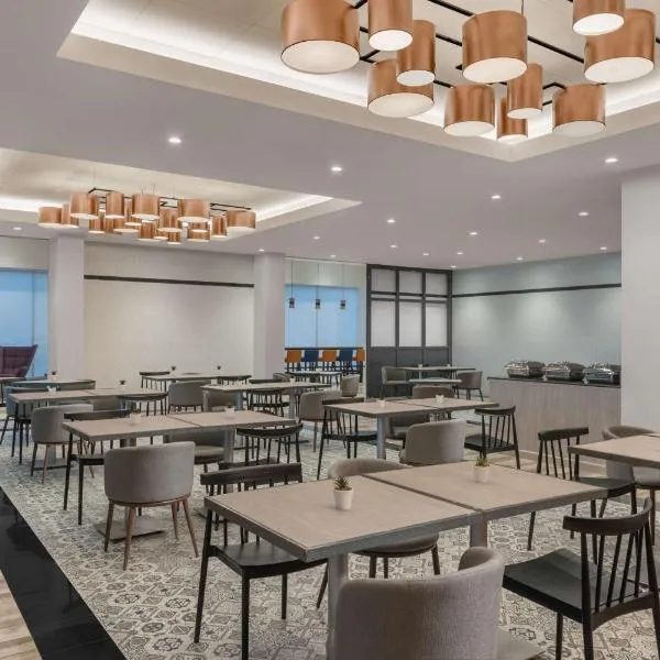 Park Inn By Radisson Iloilo，伊洛伊洛的飯店