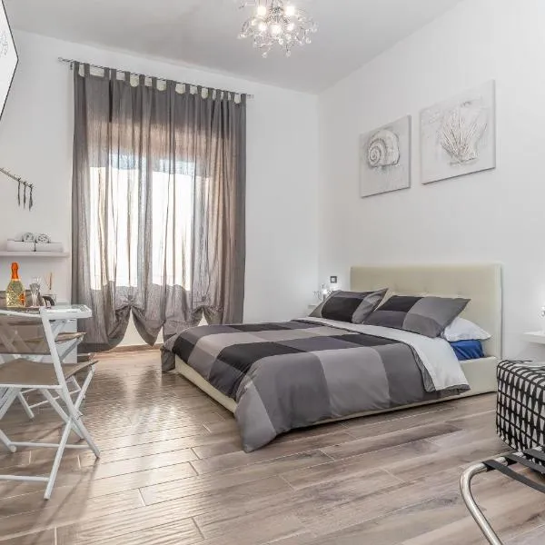 Scirocco Rooms, hotel v destinaci Civitavecchia