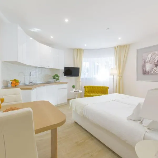 Best location Apartments, hotel v Splite
