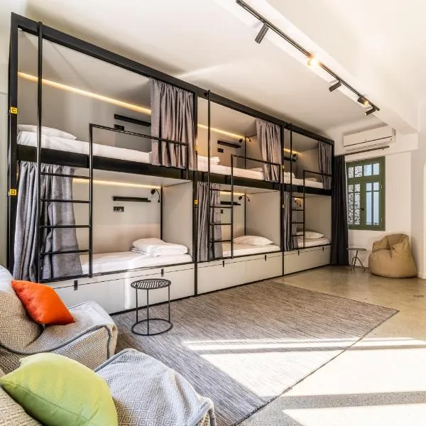 Athens Hub Hostel, hotell Ateenas