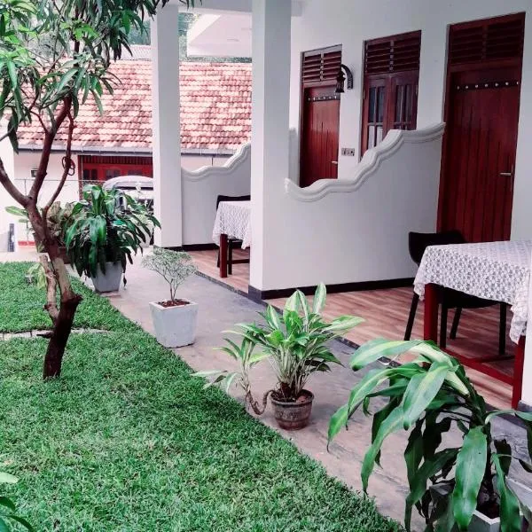 Ramesh Guesthouse, hotel in Mirissa