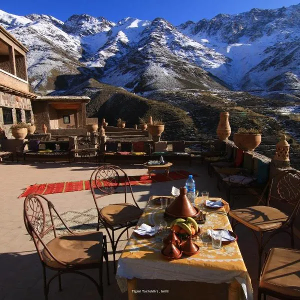 Tigmi Tachddirt, hotel a Tacheddirt