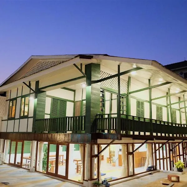 Barn Laos Hostel, hotel in Vientiane