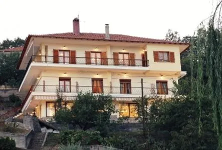 Guesthouse Ahillion, Hotel in Trílofon