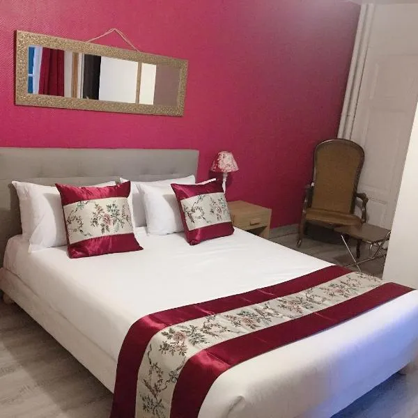 HOTEL HOSTELLERIE DES VOYAGEURS, hotel in Sury-le-Comtal