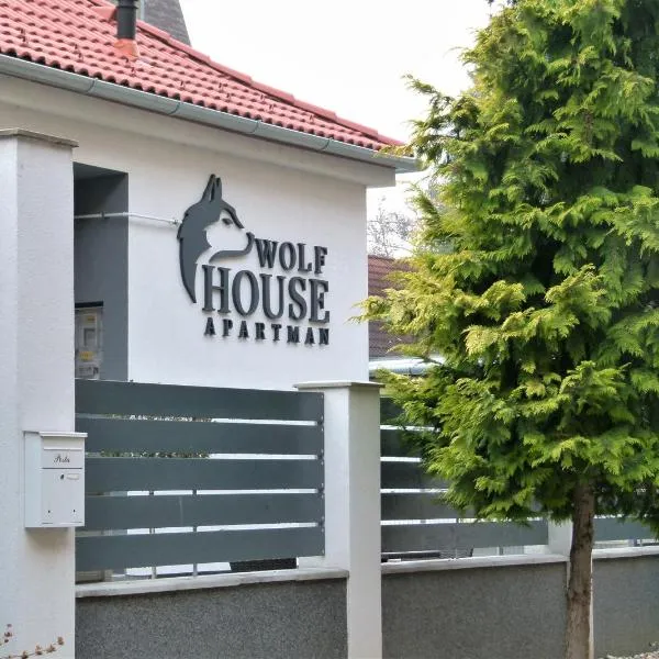 Wolf House Apartman, מלון בזלאגרסג