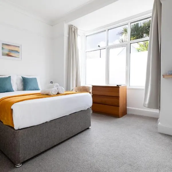 Oasis House, hotel din Falmouth
