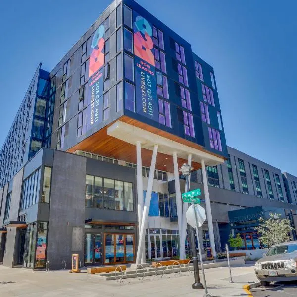 Q21 Condos, hotel in Portland
