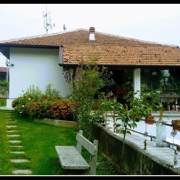 AL CIOS lago Maggiore, hotel em Orino