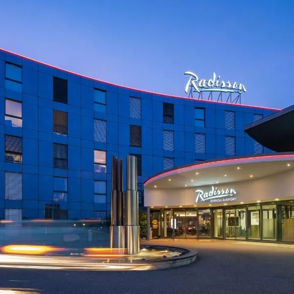 Radisson Hotel Zurich Airport、リュムランクのホテル
