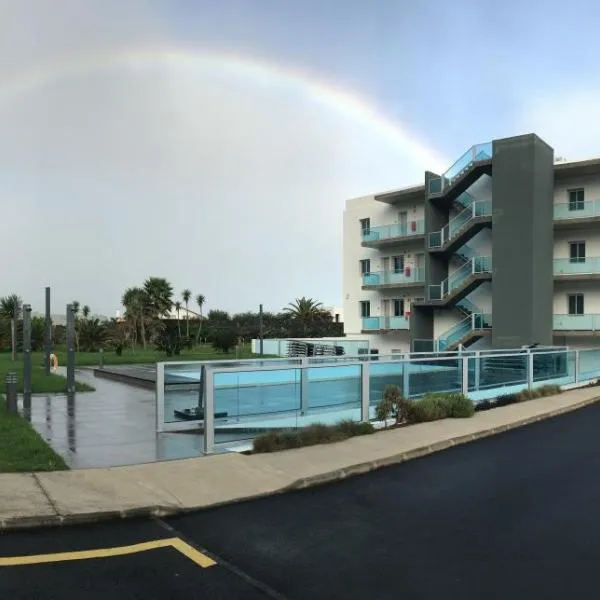 Whalesbay Hotel Apartamentos, hotel v destinácii Capelas