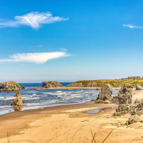 A Beach Loop Getaway, Hotel in Bandon