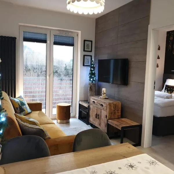 Apartament Zaczarowany Las - 5D Apartamenty, hotel v destinaci Świeradów-Zdrój