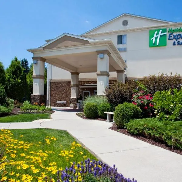 Holiday Inn Express and Suites Allentown West, an IHG Hotel, hotelli kohteessa Allentown