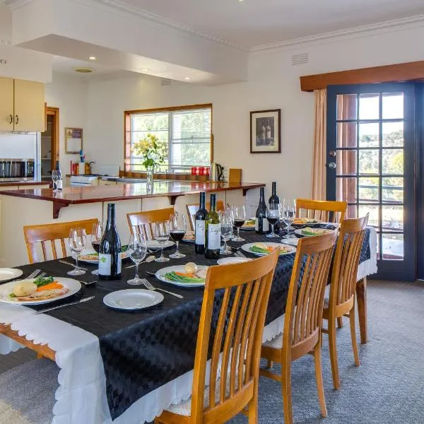 Indigo Vineyard Farmstay, hotel in Beechworth