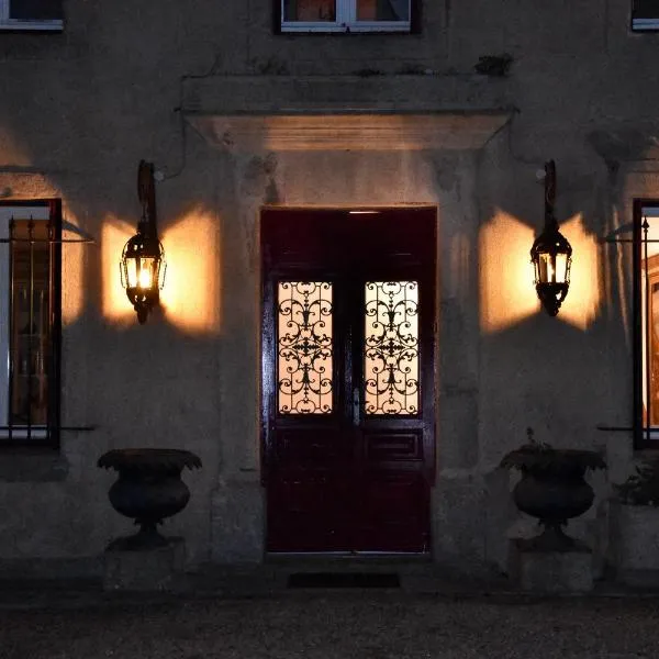 Residence le Petit Paradis, hotel di Labastide-Rouairoux