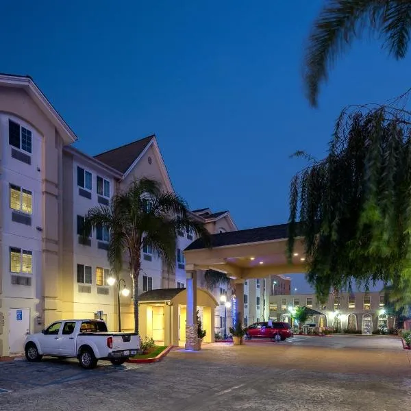 Candlewood Suites LAX Hawthorne, an IHG Hotel, hotel v destinaci Hawthorne