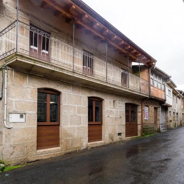 Gran Casa Rural A Touza, hotel v destinaci Ourense