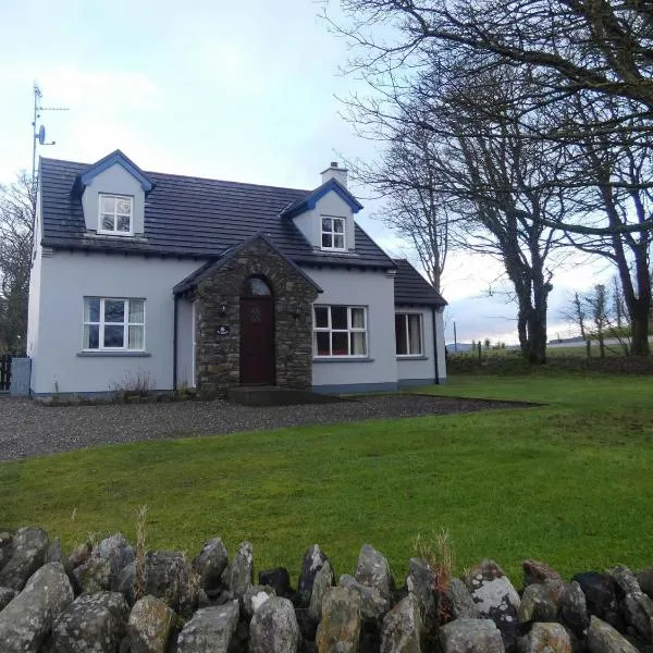 Rathmullan Holiday Homes, khách sạn ở Burt