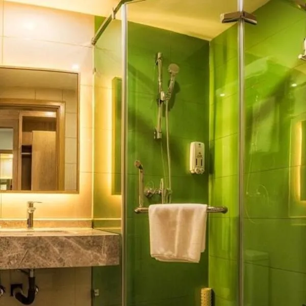 GreenTree Inn Tangshan Road North District Xishan Road Business Hotel, hotel em Tangshan