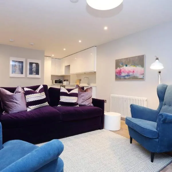JOIVY Vibrant Home near Calton Hill, hotel en Edimburgo