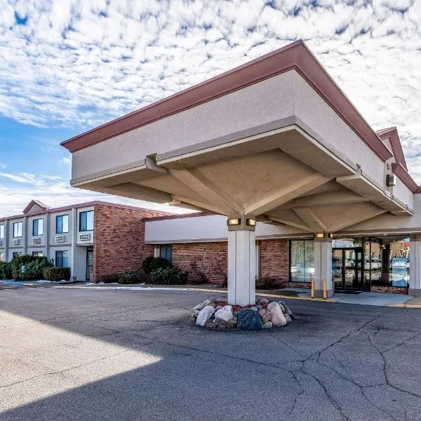 Quality Inn & Suites, hotel en Albert Lea