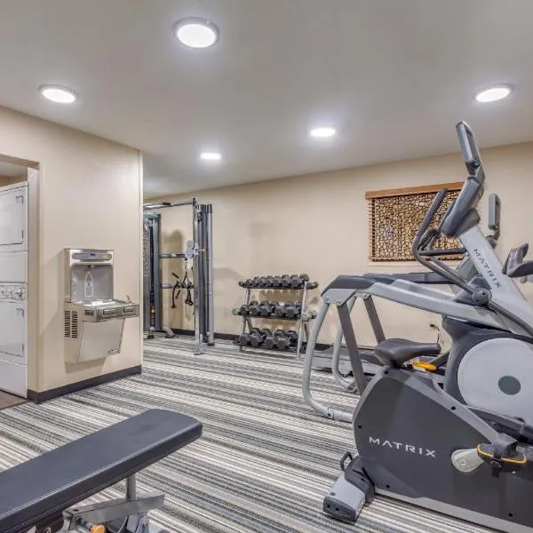 Candlewood Suites Secaucus by IHG, hotel sa Secaucus