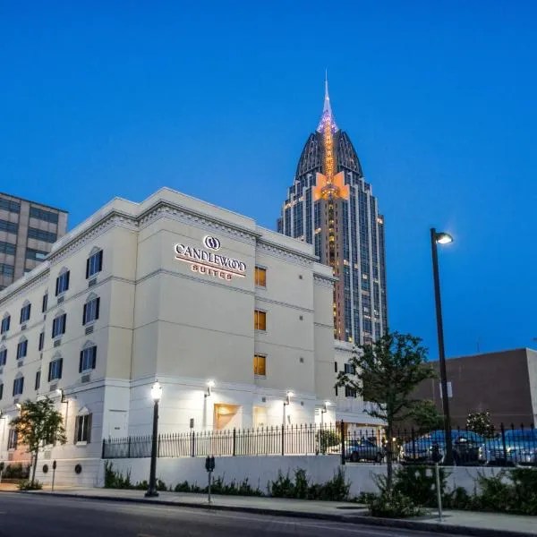 Candlewood Suites Mobile-Downtown, an IHG Hotel โรงแรมในโมบิล