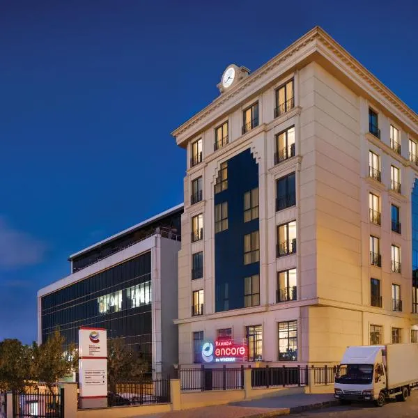 Ramada Encore By Wyndham Istanbul Basin Express, hotel v destinaci Basaksehir