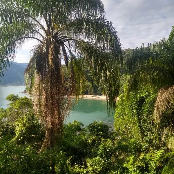 Ubatuba Surf Hostel, apenas a 60 metros da praia da Lagoinha!, hotel en Ubatuba