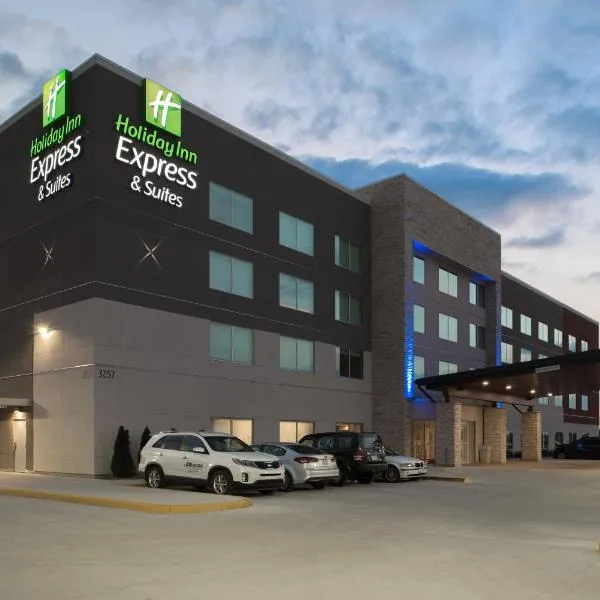 Holiday Inn Express & Suites Kingdom City, an IHG Hotel, hotel en Fulton