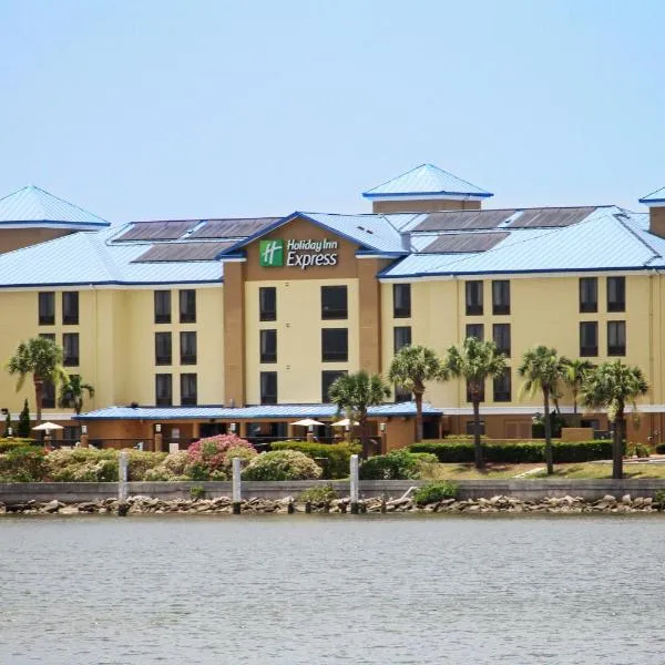 Holiday Inn Express Hotel & Suites Tampa-Rocky Point Island, an IHG Hotel, hotel a Tampa