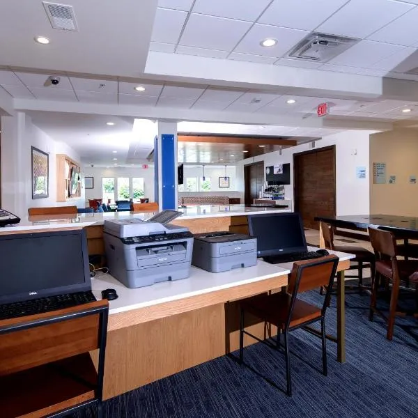 Holiday Inn Express & Suites La Porte by IHG, hotel em LaPorte