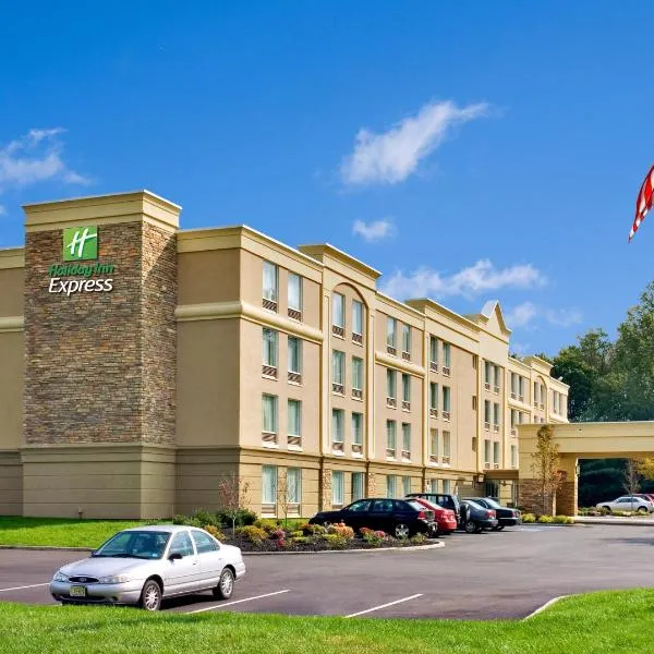 Holiday Inn Express & Suites West Long Branch - Eatontown, an IHG Hotel, hotel en Tinton Falls