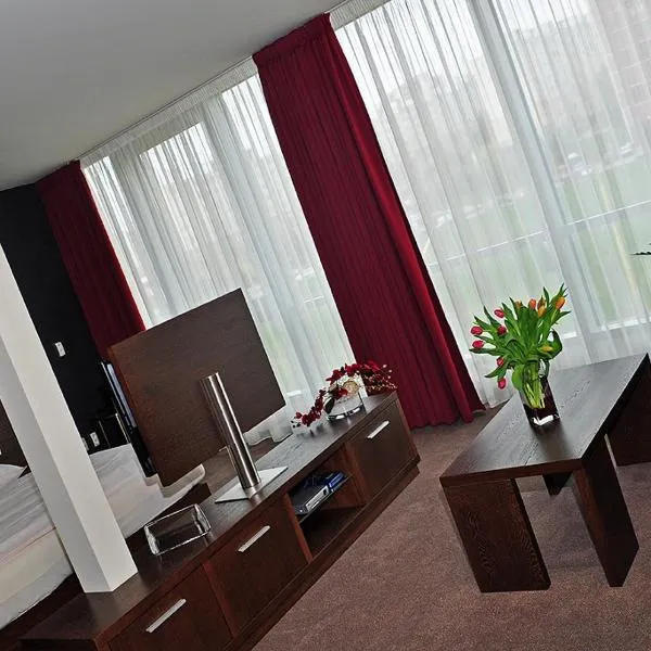 Glass House Kosice, hotel in Košice