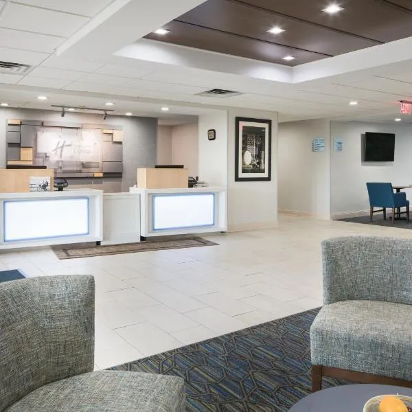 Holiday Inn Express Louisville Northeast, an IHG Hotel, hotel en La Grange