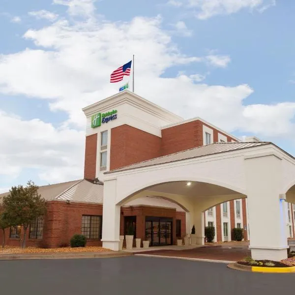 Holiday Inn Express Fredericksburg - Southpoint by IHG, hotell sihtkohas Fredericksburg