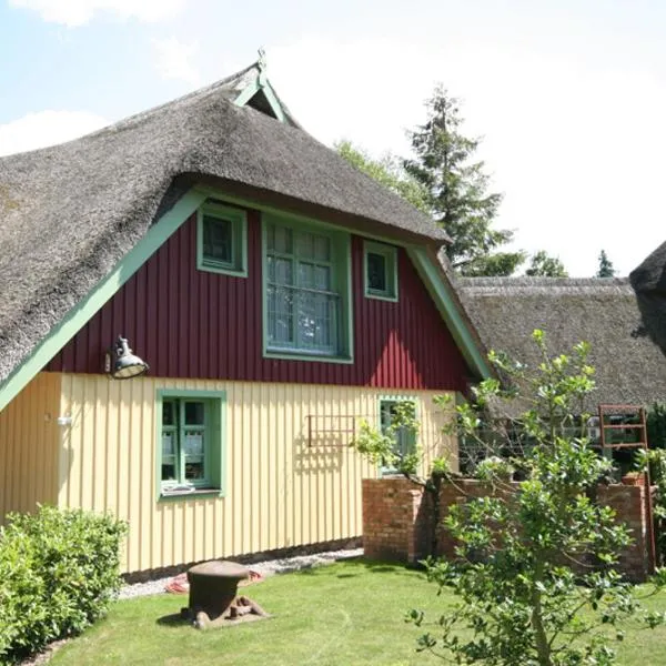 "Kajüte 1" by Ferienhaus Strandgut, hotel a Born