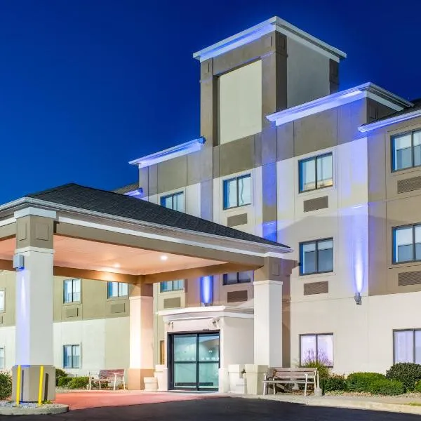 Holiday Inn Express Hotel Howe / Sturgis by IHG, hotel in Howe