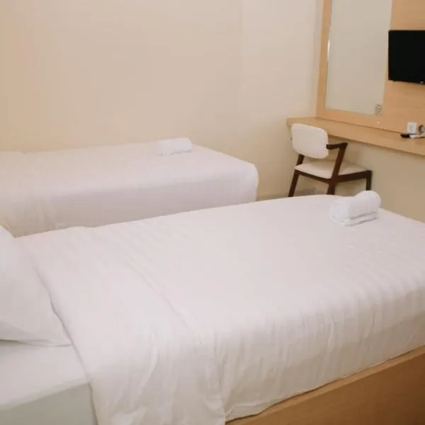 Merlin Hotel, hotel u gradu Maumere