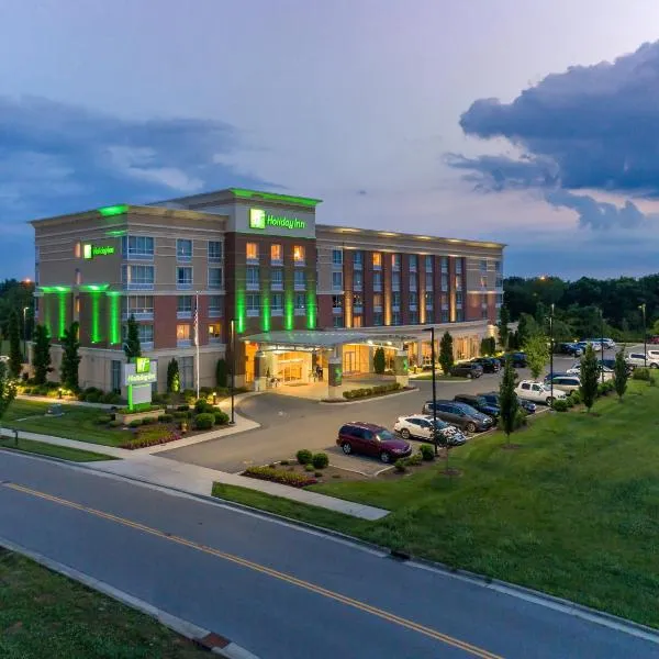 Holiday Inn Murfreesboro, an IHG Hotel โรงแรมในเมอร์ฟรีสโบโร