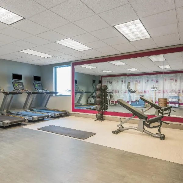 Crowne Plaza Indianapolis-Airport by IHG, hotel in Indianapolis