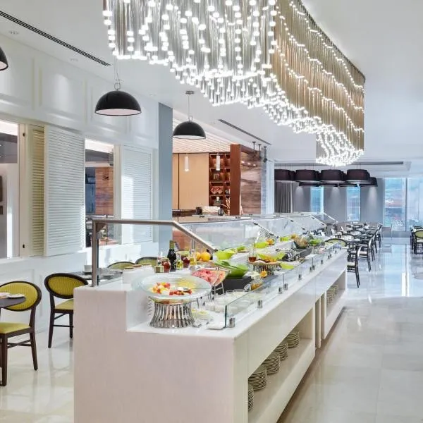 Holiday Inn - Doha - The Business Park by IHG photo 2