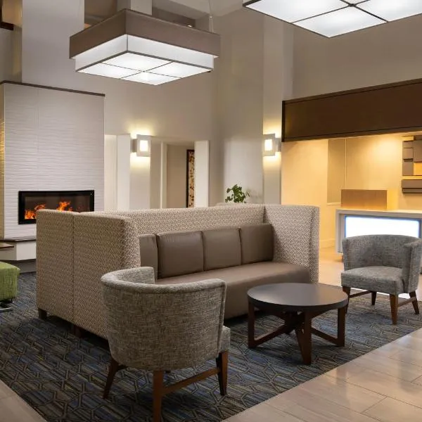 Holiday Inn Express Hotel & Suites Belmont by IHG, hotel en Belmont